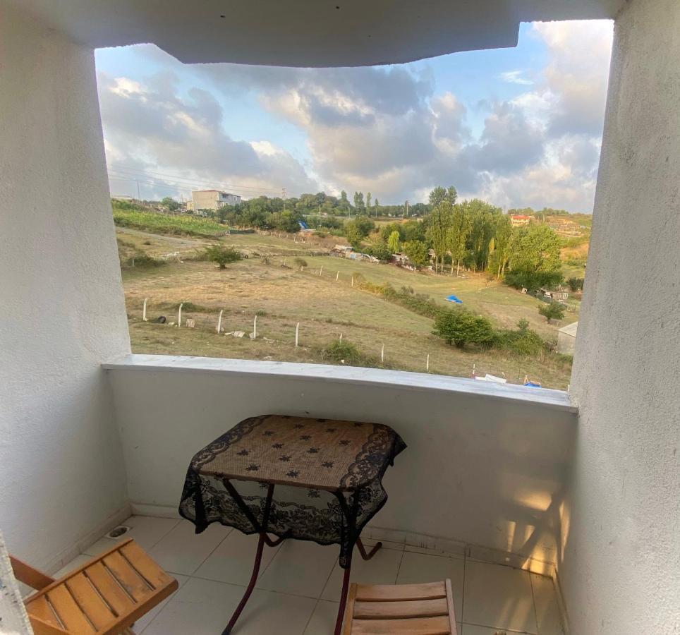 Spacious House Near The Airport Apartment Arnavutkoy Ngoại thất bức ảnh