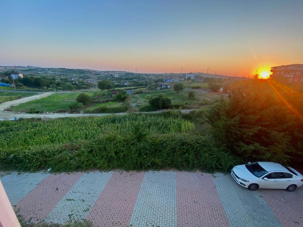 Spacious House Near The Airport Apartment Arnavutkoy Ngoại thất bức ảnh